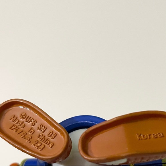 Snoopy World Tour Korea Figure Toy - Picture 11 of 13